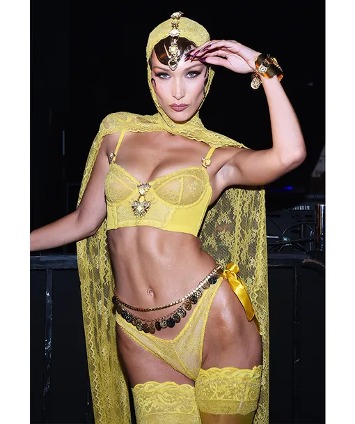Во время показа Savage X Fenty, сентябрь 2019 Во время показа Savage X Fenty, сентябрь 2019