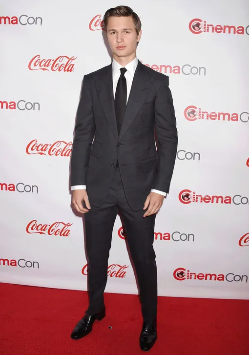 Ансел Элгорт Ансел Элгорт