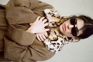 26 способов носить винтаж этой осенью в лукбуке Peremotka