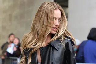 Самое актуальное окрашивание для блондинок, которое не придется часто обновлять