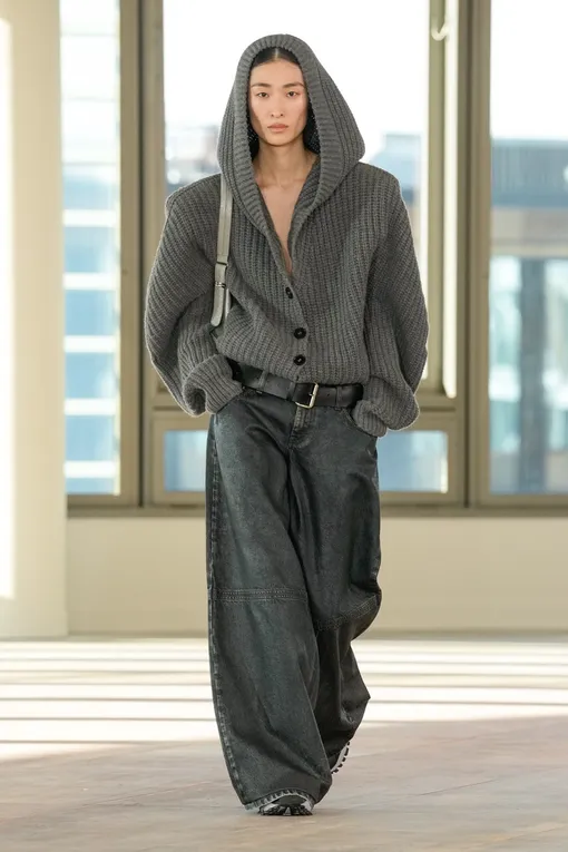 Stella McCartney осень-зима 2025/2026 Stella McCartney осень-зима 2025/2026