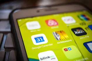 Все, что вы хотели знать: звезды лично ответят на самые популярные запросы в Google