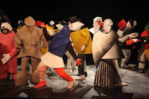 Выставка «Малевич. До и после квадрата»