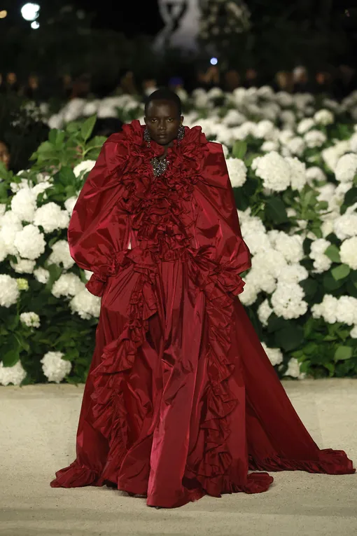 Saint Laurent весна-лето 2026 Saint Laurent весна-лето 2026