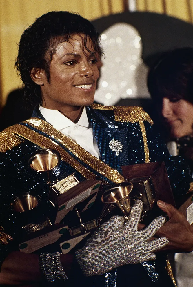 Майкл Джексон получил шесть из восьми премий Грэмми, 1984 год