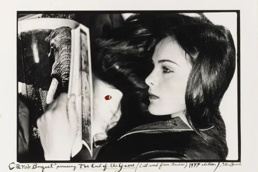 Sotheby's выставил на продажу легендарные fashion-фотографии