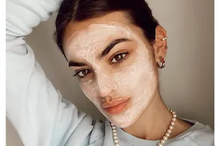 Почему долго держать маску на лице опасно