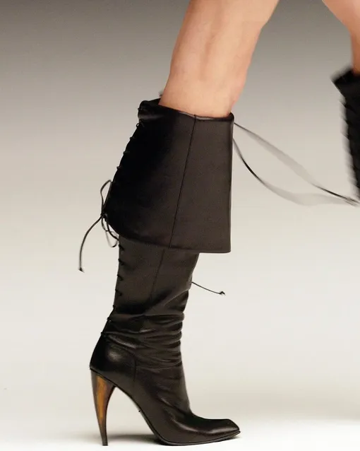 Сапоги Alexander McQueen из коллекции весна-лето 2003