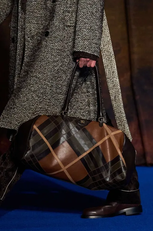 Burberry осень-зима 2025/2025