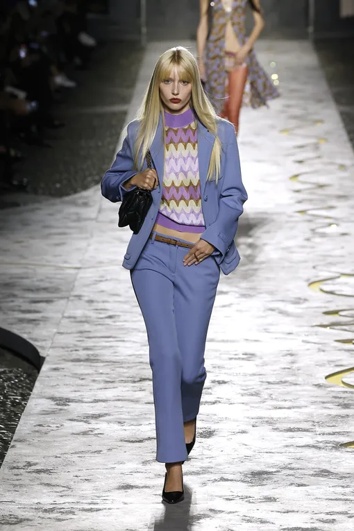 Versace весна-лето 2025