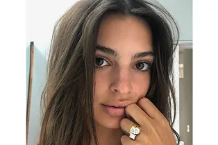 У Эмили Ратаковски появилось необычное помолвочное кольцо спустя 4 месяца после свадьбы