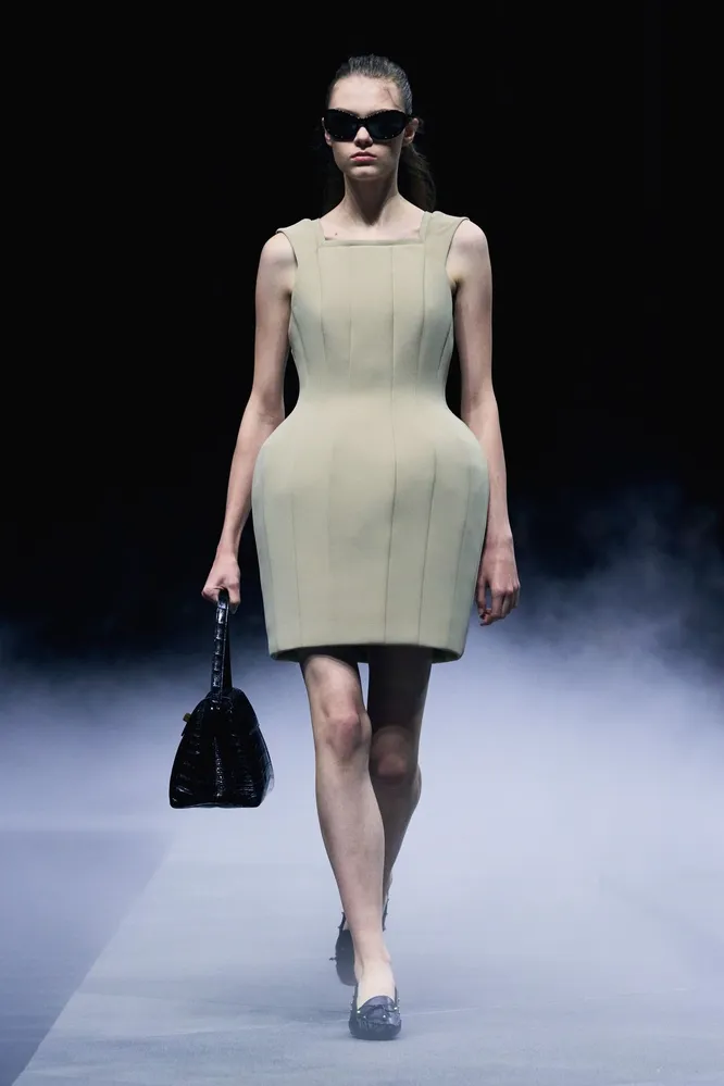 Khaite весна-лето 2026 Khaite весна-лето 2026