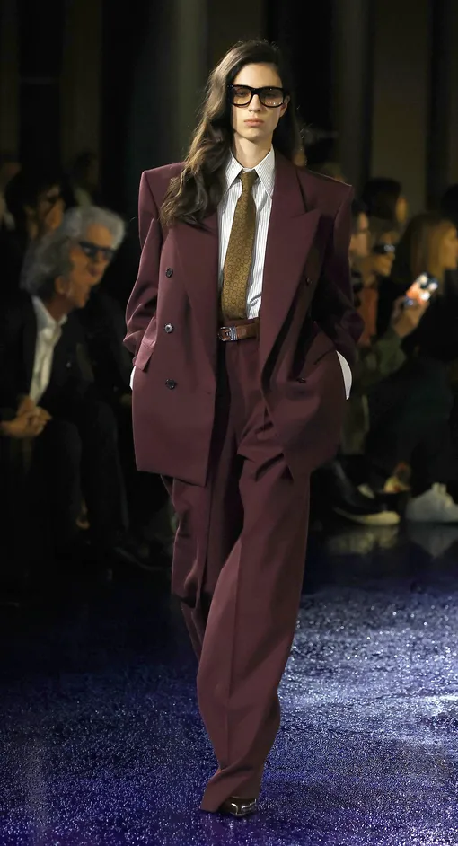 Saint Laurent весна-лето 2025 Saint Laurent весна-лето 2025