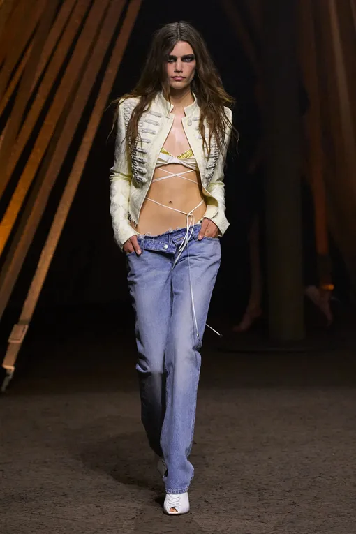 McQueen весна-лето 2026 McQueen весна-лето 2026