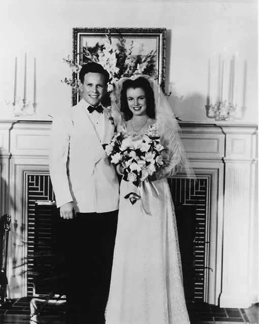 День свадьбы Мэрилин Монро с первым мужем, 1942 год