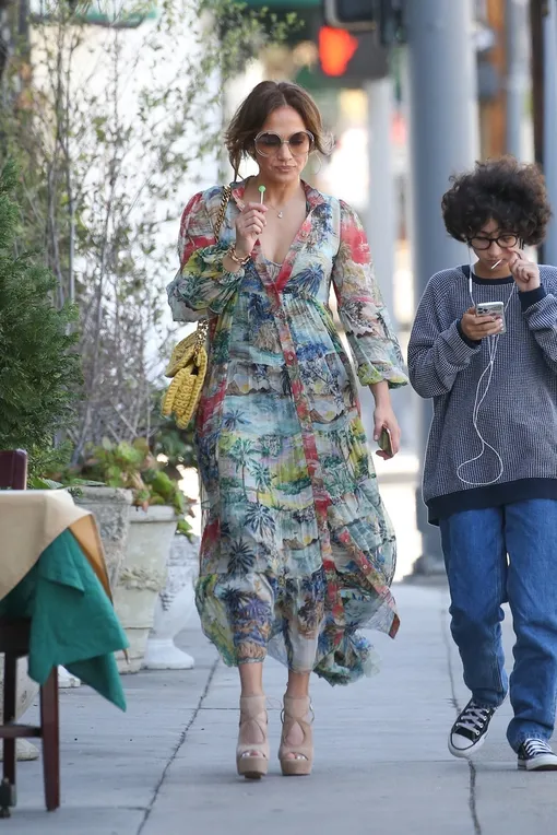 Дженнифер Лопес Дженнифер Лопес