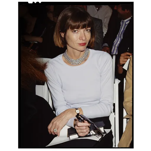 Анна Винтур на Неделе моды в Нью-Йорке, 1997 год Анна Винтур на Неделе моды в Нью-Йорке, 1997 год