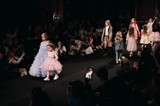 Как прошел юбилейный показ «Кенгуру»