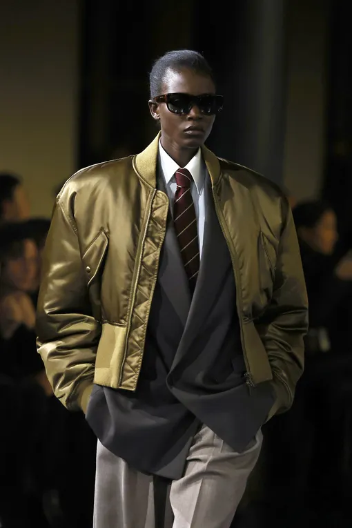 Saint Laurent весна-лето 2025