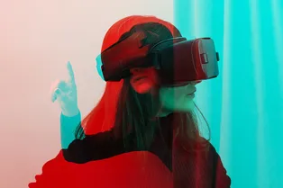 Как учить и любить детей XXI века — расскажут Людмила Петрановская и другие эксперты на конференции «Домашнего очага»