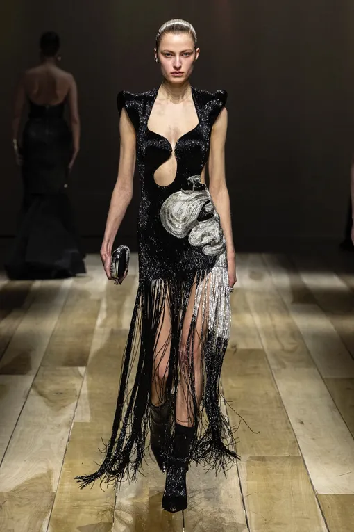 Alexander McQueen осень-зима 2023/24 Alexander McQueen осень-зима 2023/24
