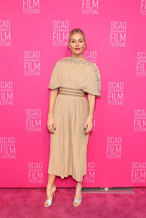 Сиенна Миллер Сиенна Миллер