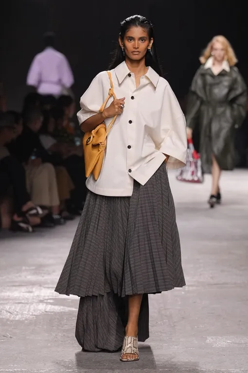Bottega Veneta весна-лето 2025 Bottega Veneta весна-лето 2025