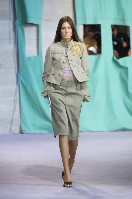 Burberry осень-зима 2025 Burberry осень-зима 2025