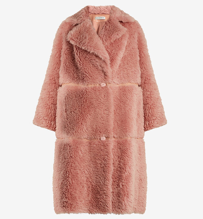 Пальто из альпаки, Vika Gazinskaya (127 730 руб) Уже начиная с первых холодов вы не заставите меня его снять. Классное, модное и очень уютное