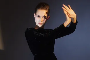 Твид, кожа и базовые оттенки в лукбуке JD.Julia Davidian