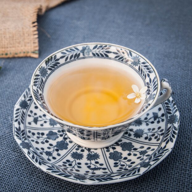 Почему полезно пить горячий чай в жаркую погоду