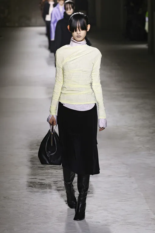 Dries Van Noten осень-зима 2024/25 Dries Van Noten осень-зима 2024/25
