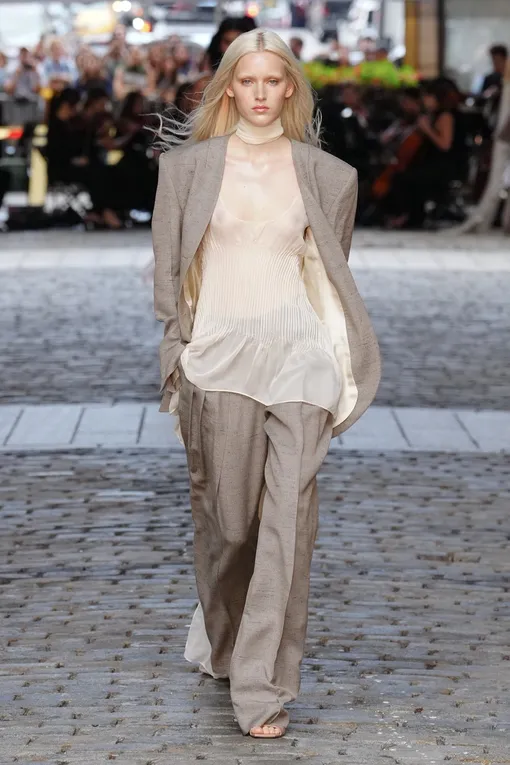 Prabal Gurung весна-лето 2025 Prabal Gurung весна-лето 2025