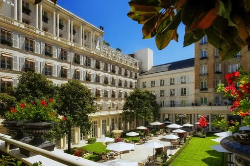 Le Bristol Paris — лучший отель мира по версии гида Gallivanter Le Bristol Paris — лучший отель мира по версии гида Gallivanter