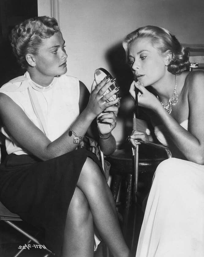 Сестры Лизанн и Грэйс Келли, 1950