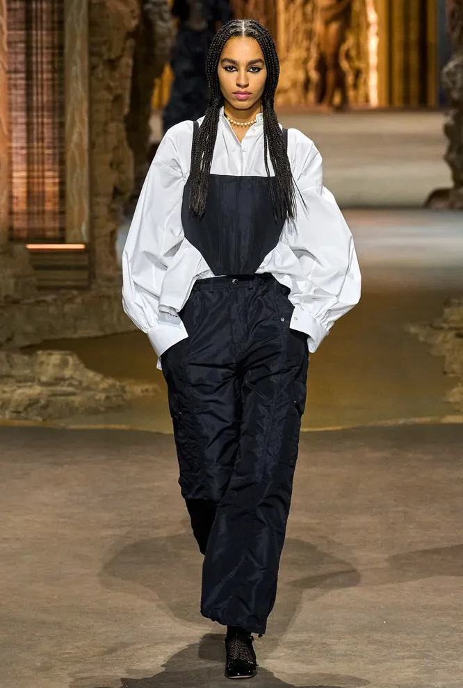 CHRISTIAN DIOR весна-лето 2023