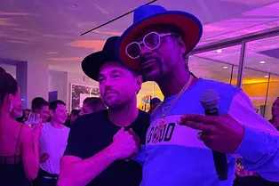 Король вечеринок: Леонардо ди Каприо отпраздновал 47-летие шумной вечеринкой — и вот кто на нее был приглашен