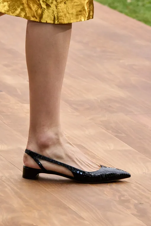 Gabriela Hearst весна-лето 2025 Gabriela Hearst весна-лето 2025