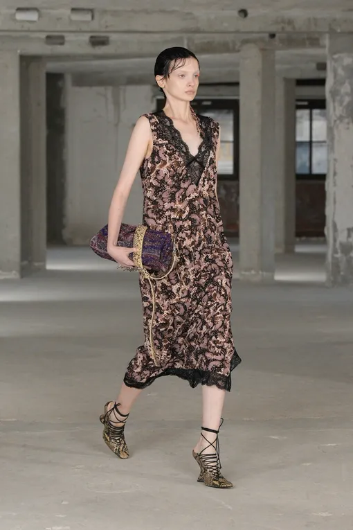 Dries Van Noten весна-лето 2025
