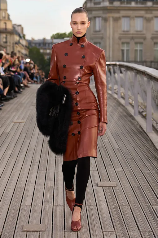 Alaïa весна-лето 2024 Alaïa весна-лето 2024