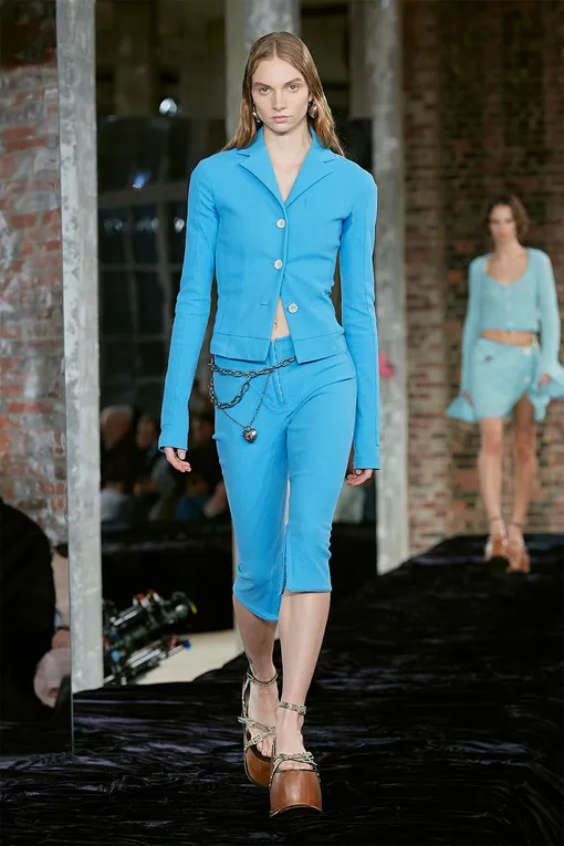 Acne Studios весна-лето 2022 Acne Studios весна-лето 2022