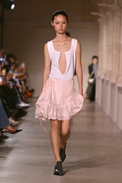 Victoria Beckham весна-лето 2026