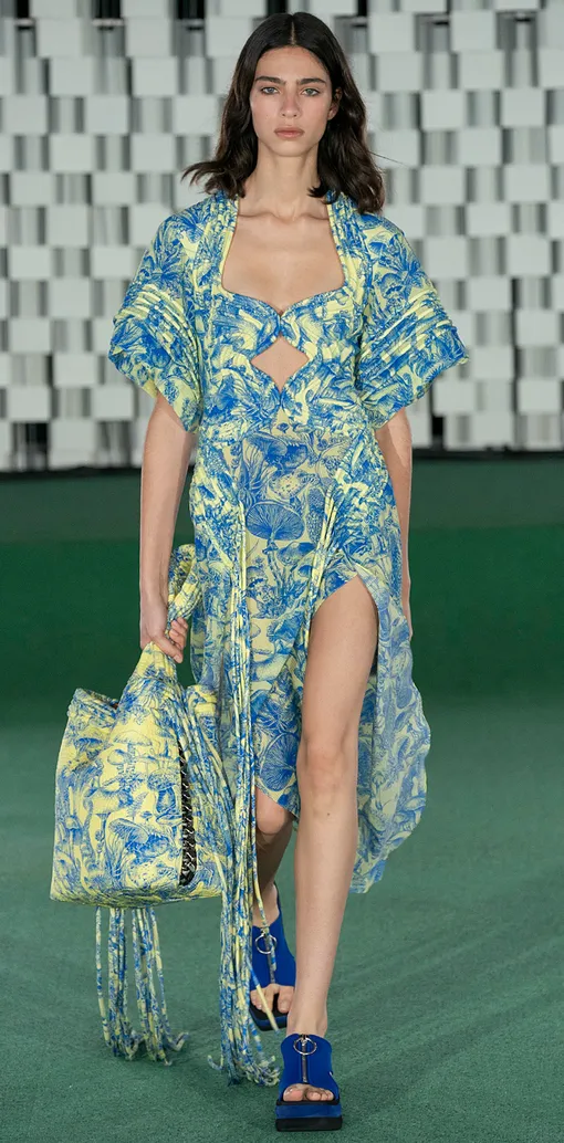 Stella McCartney весна-лето 2022 Stella McCartney весна-лето 2022