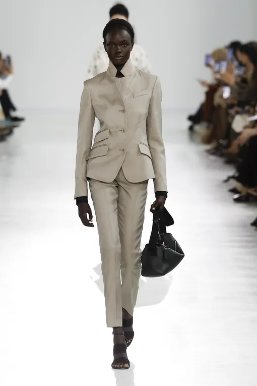 Max Mara весна-лето 2026 Max Mara весна-лето 2026