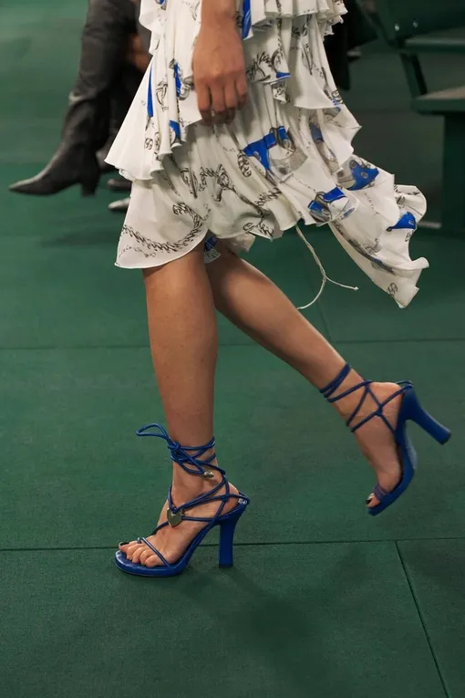 Burberry весна-лето 2024 Burberry весна-лето 2024