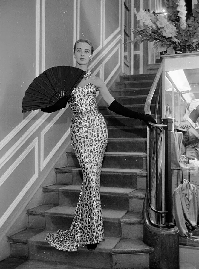 Модель в вечернем платье Christian Dior, 1953 год