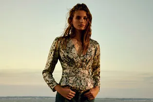 Жаккард, люрекс и (немножко) мишуры: 17 вещей, которые помогут быть на вечеринке нарядней всех