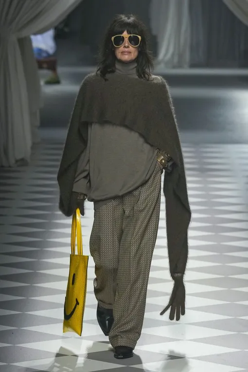Moschino осень-зима 2024/2025 Moschino осень-зима 2024/2025