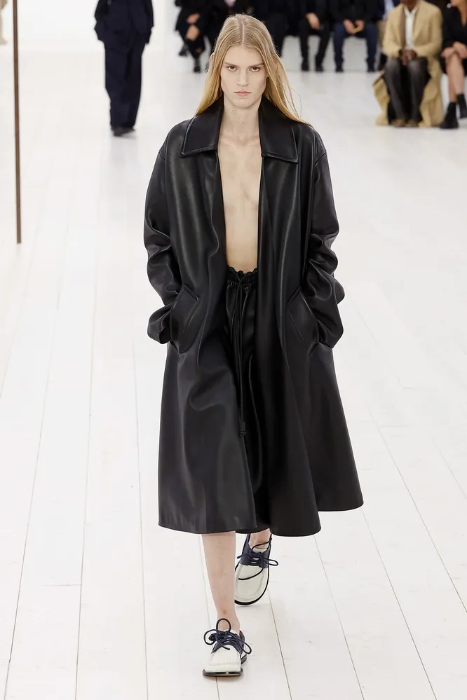 Loewe весна-лето 2025
