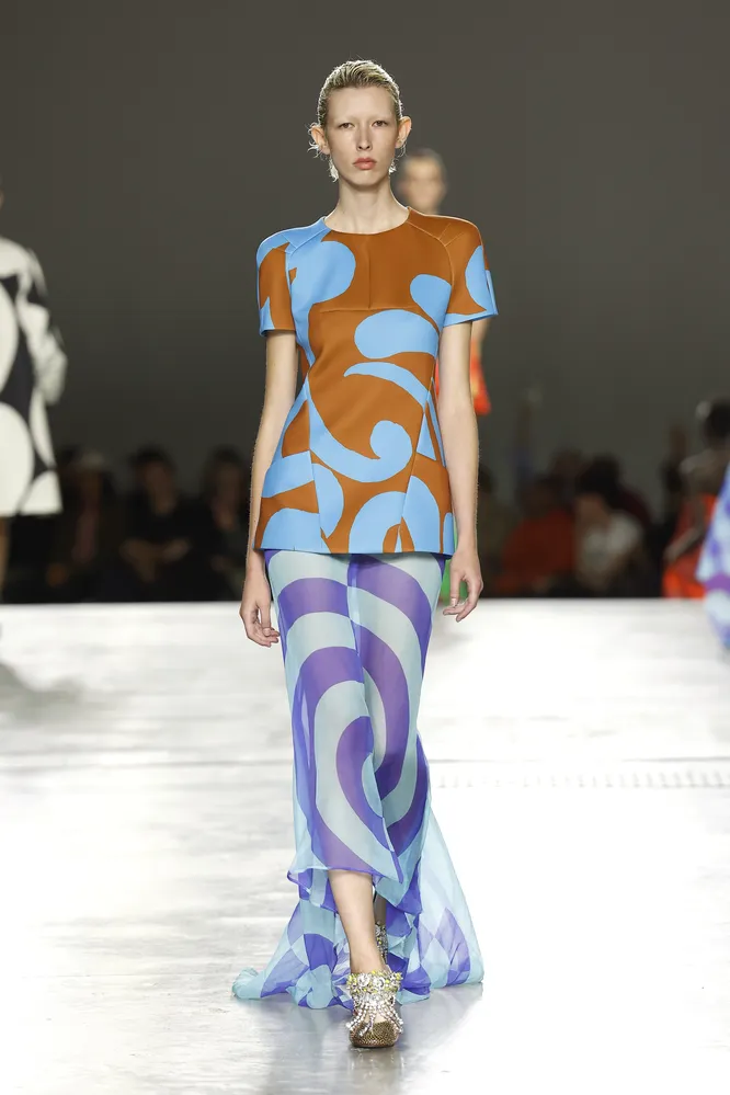 Dries Van Noten весна-лето 2026 Dries Van Noten весна-лето 2026